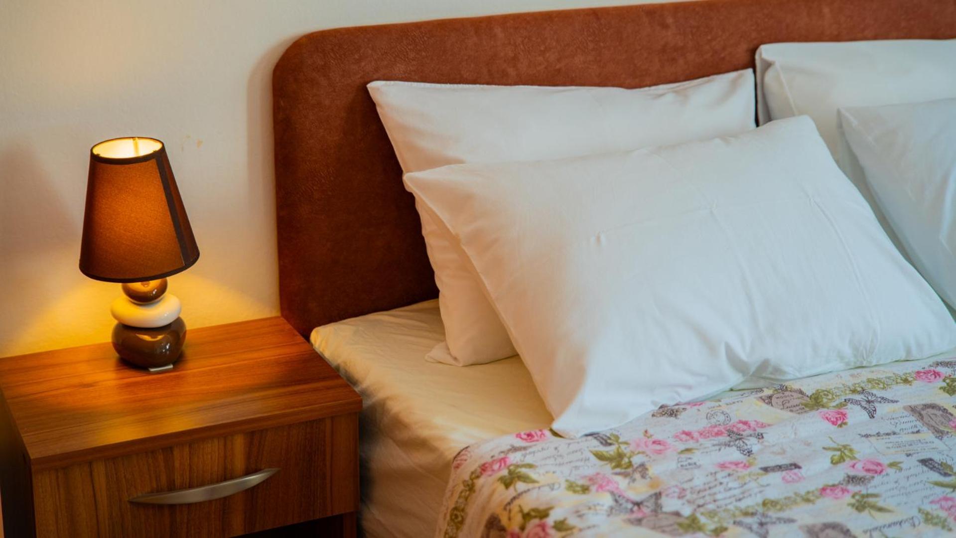 Apartmani Ana Тиват Екстер'єр фото