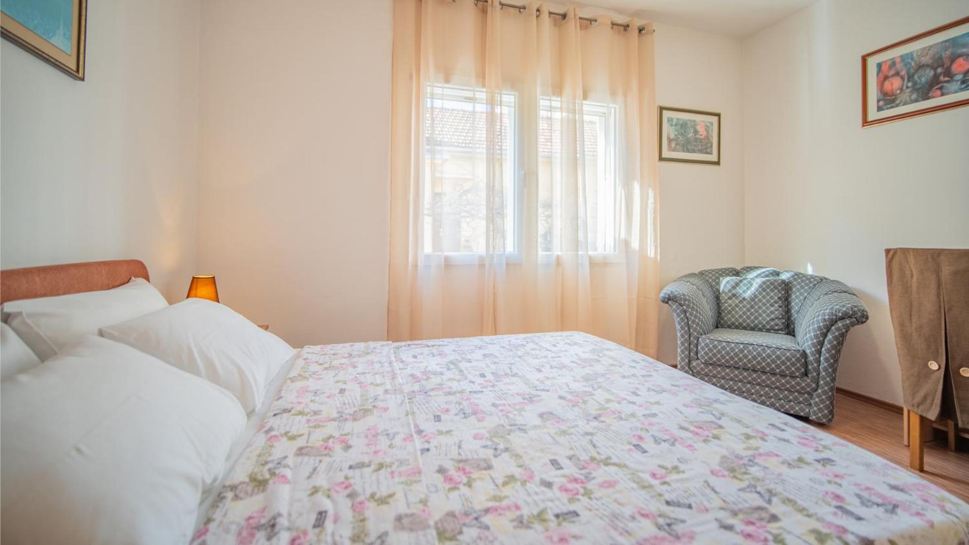 Apartmani Ana Тиват Екстер'єр фото