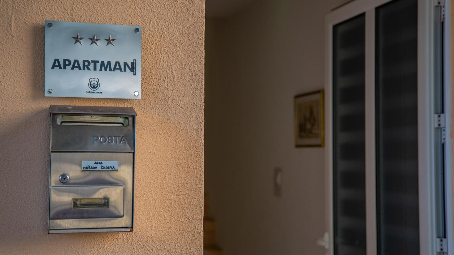 Apartmani Ana Тиват Екстер'єр фото